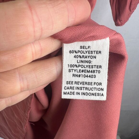 E & M Dark Pink Off Shoulder Lined Mini Fit & Flare Dress Front Button Sz Medium - Picture 7 of 8